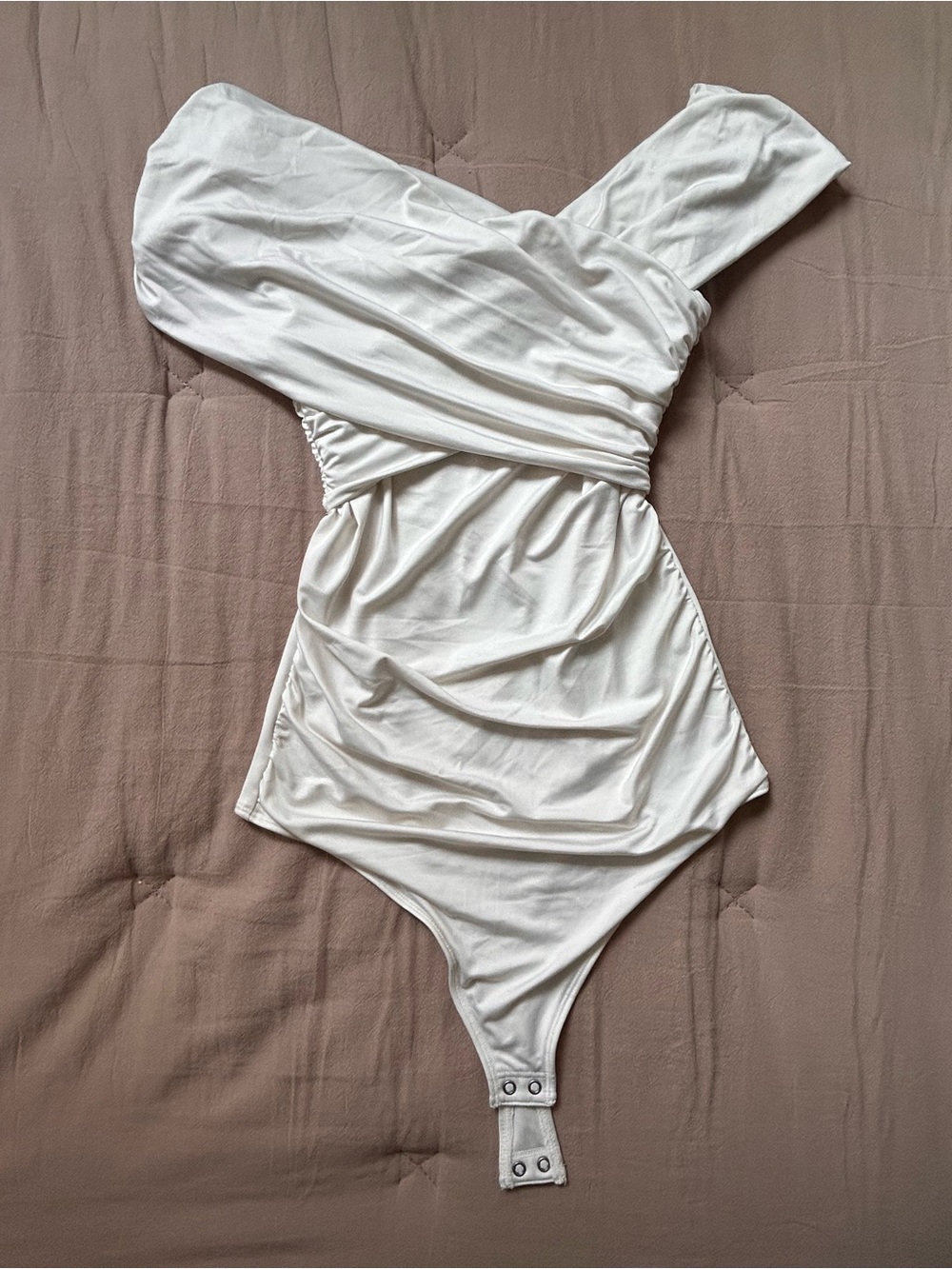 Abercrombie & Fitch White Off-the-Shoulder Wrap Body Suit - Picture 5 of 7